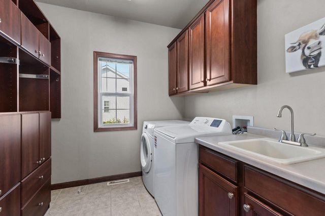 W6967 GLEN VALLEY DRIVE, Greenville, WI 54942