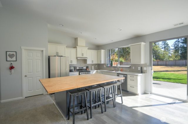 14120 Englund Lane SW, Tenino, WA 98589