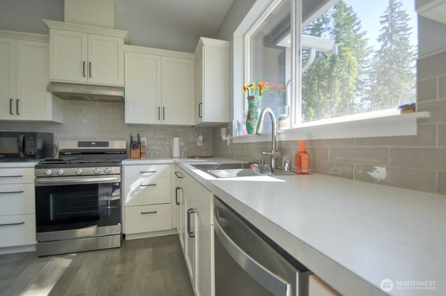 14120 Englund Lane SW, Tenino, WA 98589