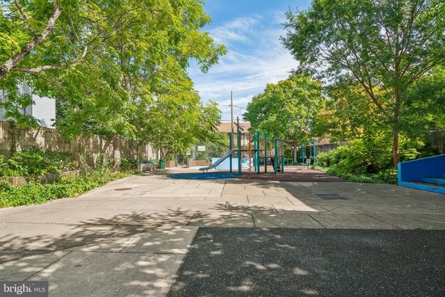 1323 N 4TH ST, Philadelphia, PA 19122
