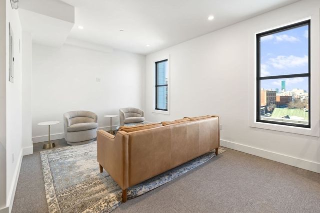 472 W Broadway 501, Boston, MA 02127