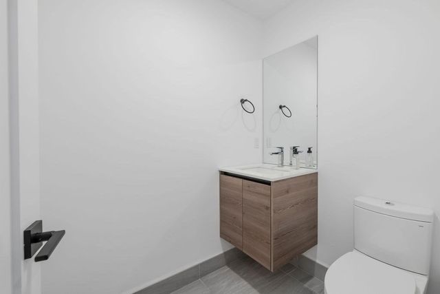 472 W Broadway 501, Boston, MA 02127