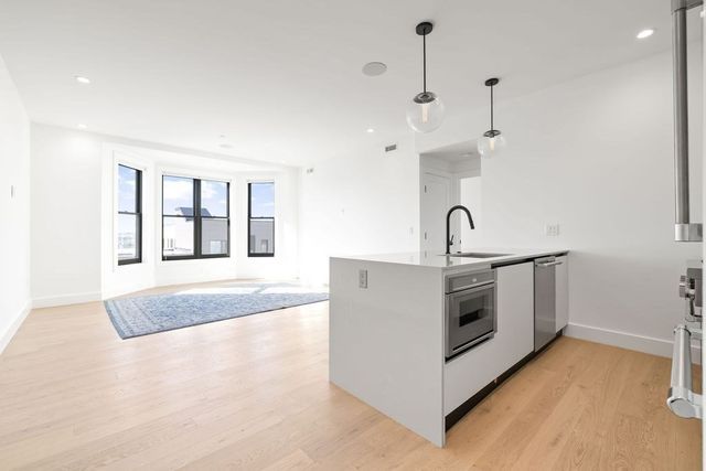 472 W Broadway 501, Boston, MA 02127