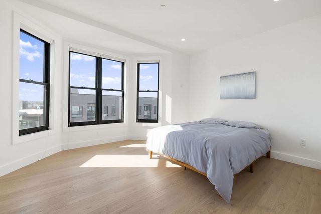 472 W Broadway 501, Boston, MA 02127