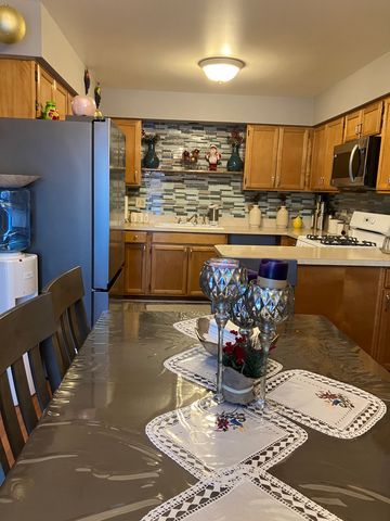 27W300 Melrose Lane, Winfield, IL 60190