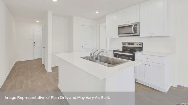 2319 RED BIRD TRACE, Lockhart, TX 78644