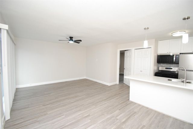 2515 Yoakum Boulevard 09, Houston, TX 77006