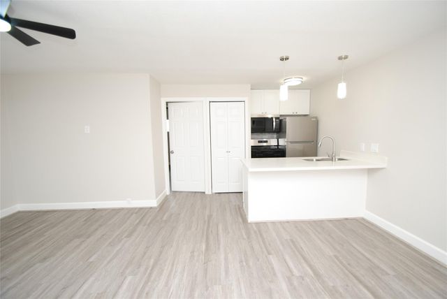 2515 Yoakum Boulevard 09, Houston, TX 77006