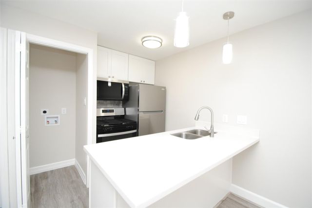 2515 Yoakum Boulevard 09, Houston, TX 77006