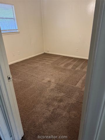 3180 Cain Road 171, College Station, TX 77845