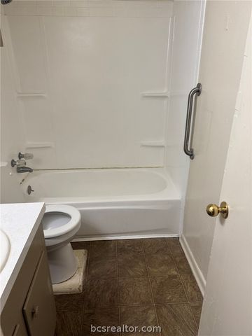 3180 Cain Road 171, College Station, TX 77845