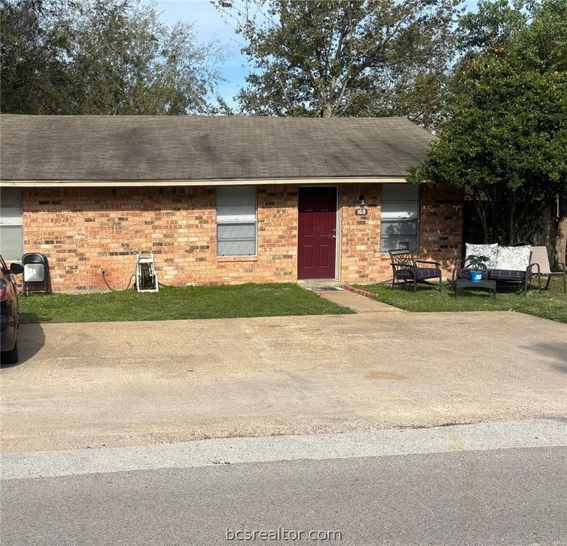 3180 Cain Road 171, College Station, TX 77845