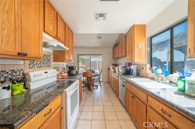 19893 Lucas Ct, Hilmar, CA 95324