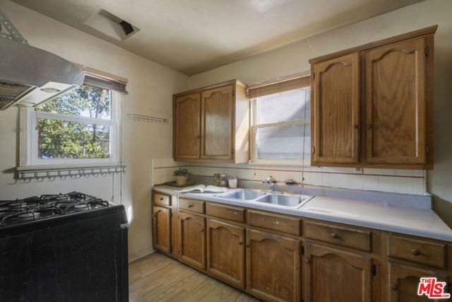 2004 Echo Park Avenue, Los Angeles, CA 90026