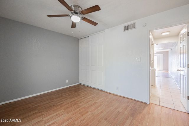 6822 N 35TH Avenue J, Phoenix, AZ 85017