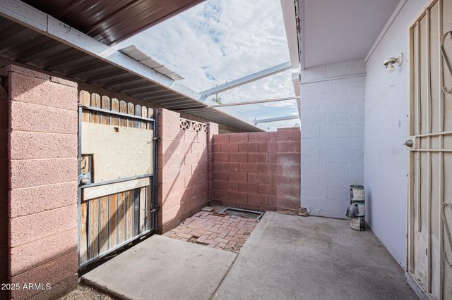 6822 N 35TH Avenue J, Phoenix, AZ 85017