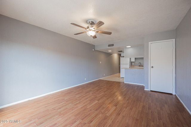 6822 N 35TH Avenue J, Phoenix, AZ 85017