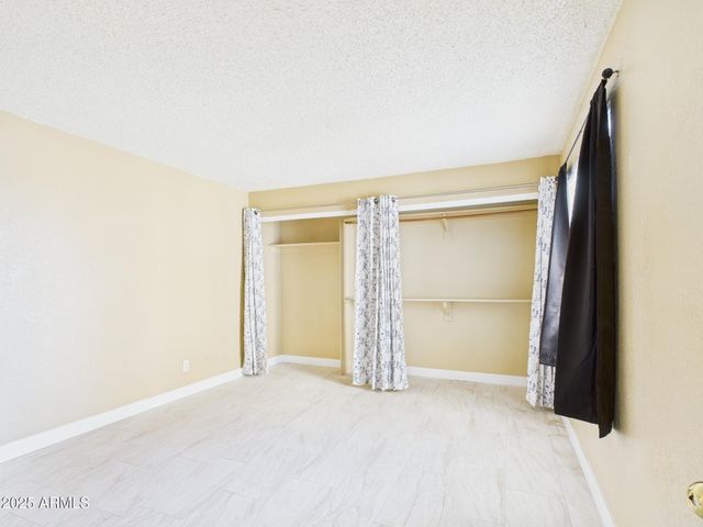 5236 W Peoria Avenue Apt 140, Glendale, AZ 85302