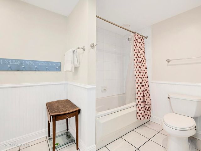 254 Coe Road, Clarendon Hills, IL 60514