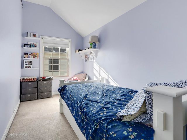 254 Coe Road, Clarendon Hills, IL 60514