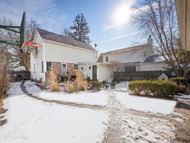 254 Coe Road, Clarendon Hills, IL 60514