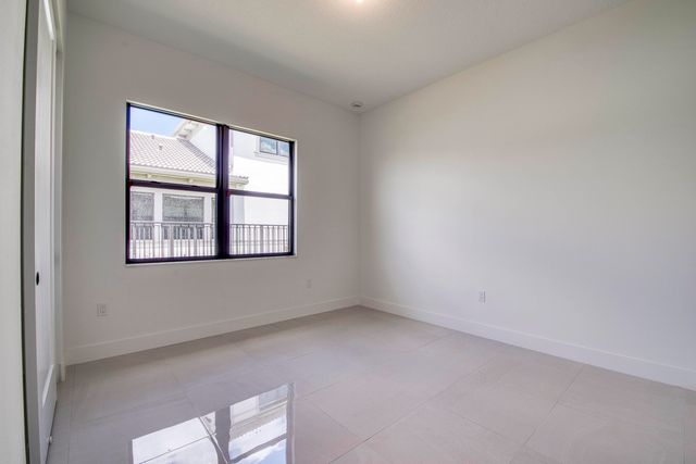 10013 Bird Watch Way, Palm Beach Gardens, FL 33412