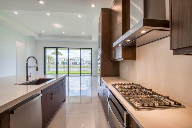 10013 Bird Watch Way, Palm Beach Gardens, FL 33412