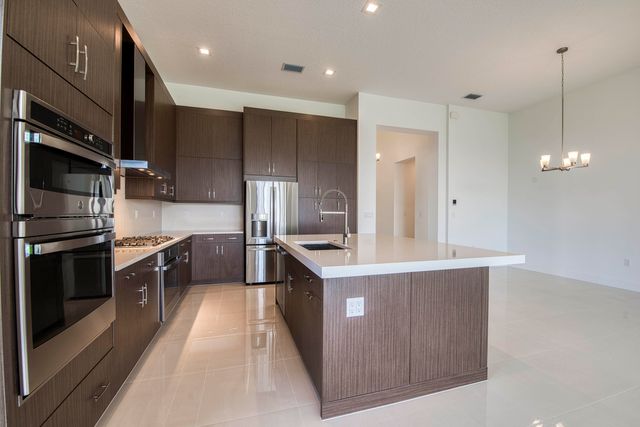 10013 Bird Watch Way, Palm Beach Gardens, FL 33412