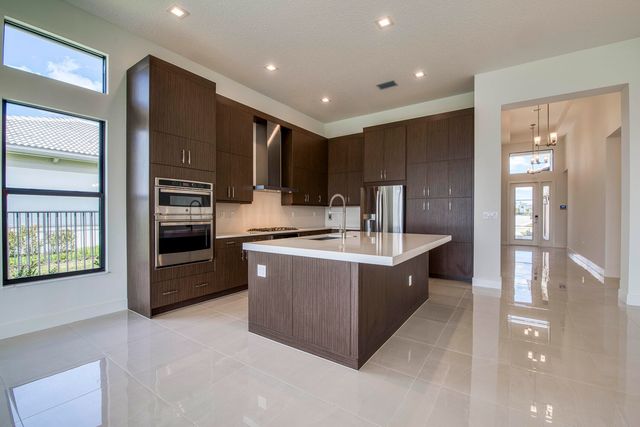 10013 Bird Watch Way, Palm Beach Gardens, FL 33412