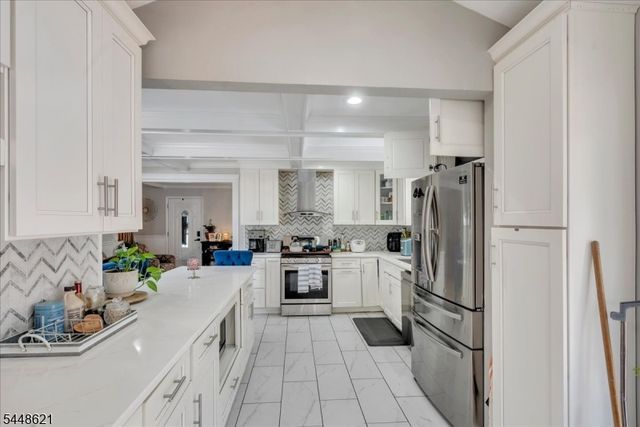 18 N 8Th St, Paterson City, NJ 07522