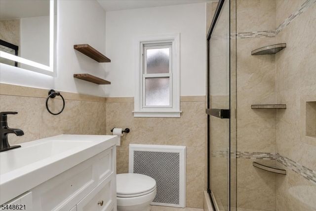 18 N 8Th St, Paterson City, NJ 07522