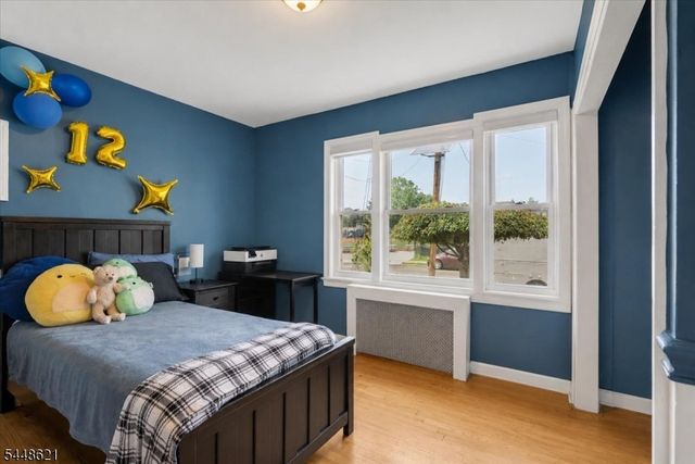 18 N 8Th St, Paterson City, NJ 07522