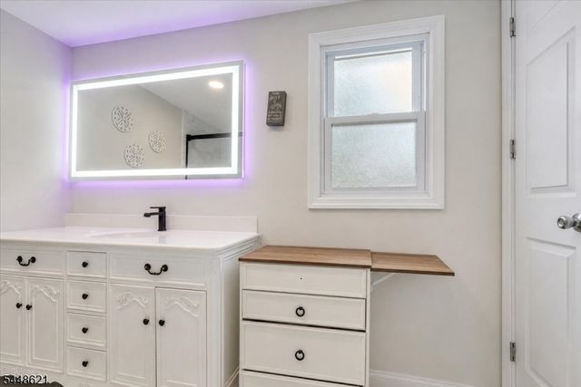 18 N 8Th St, Paterson City, NJ 07522