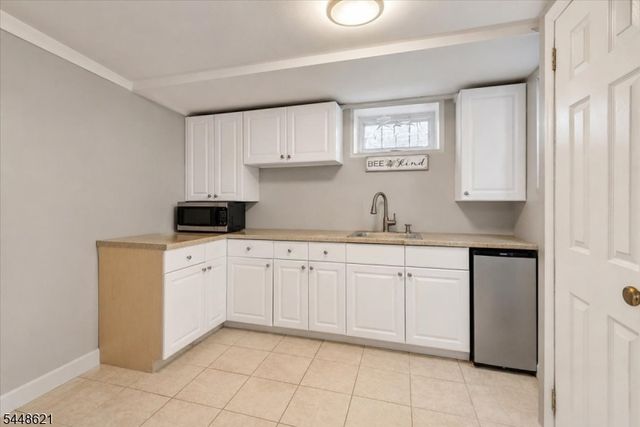 18 N 8Th St, Paterson City, NJ 07522