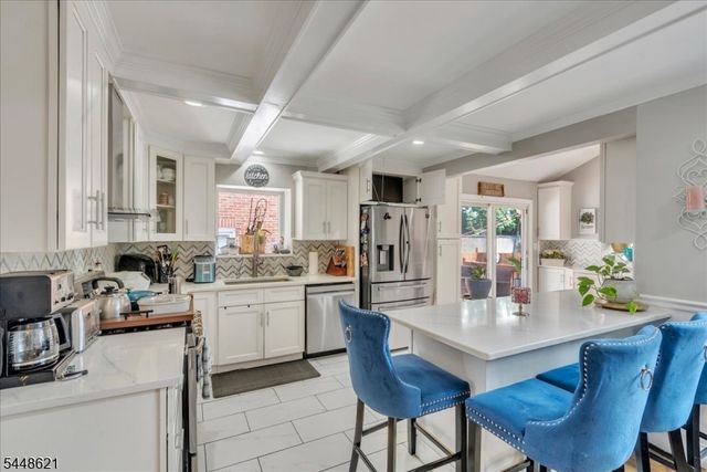 18 N 8Th St, Paterson City, NJ 07522