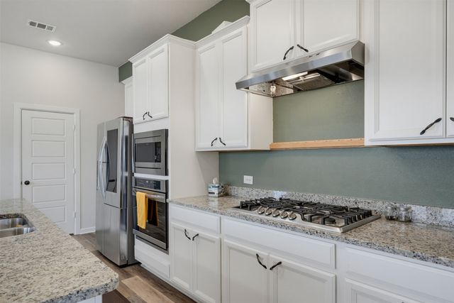 5329 Waterview Court, Haltom City, TX 76137