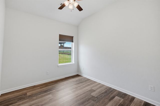 5329 Waterview Court, Haltom City, TX 76137