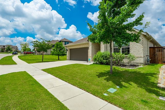 5329 Waterview Court, Haltom City, TX 76137