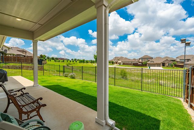 5329 Waterview Court, Haltom City, TX 76137