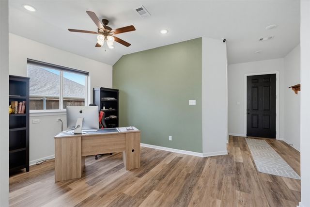 5329 Waterview Court, Haltom City, TX 76137