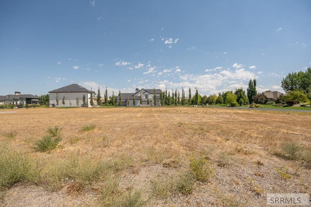 Image 13 of property listing at 4647 E Majestic View Drive, Ammon, ID 83406