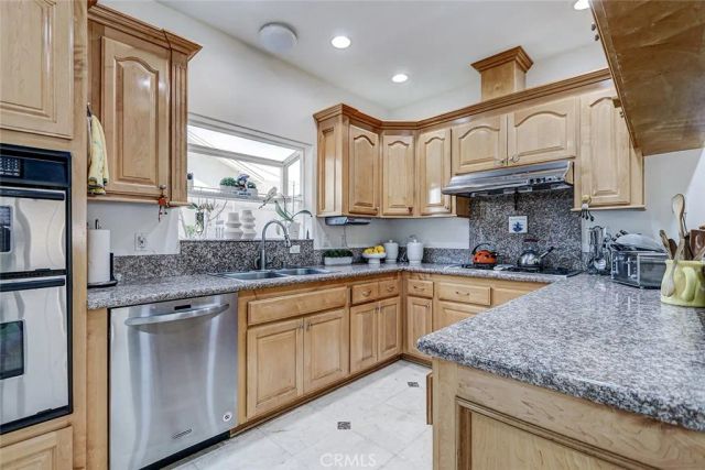 2313 Nelson Avenue A, Redondo Beach, CA 90278