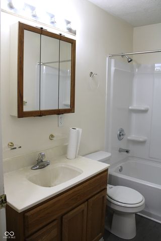 21 14th Street, Franklin, IN 46131