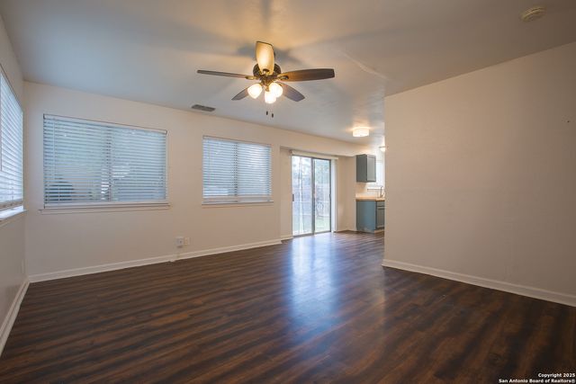 7427 Rimhurst, San Antonio, TX 78250