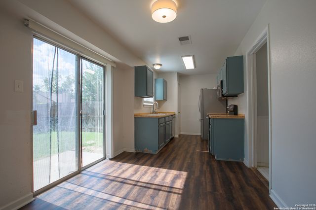 7427 Rimhurst, San Antonio, TX 78250