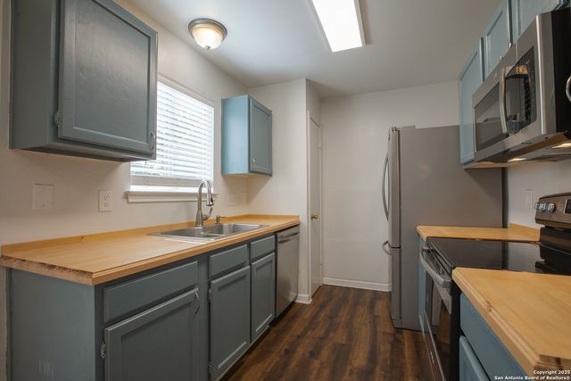 7427 Rimhurst, San Antonio, TX 78250