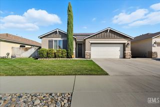 3320 E Laura Avenue, Visalia, CA 93292