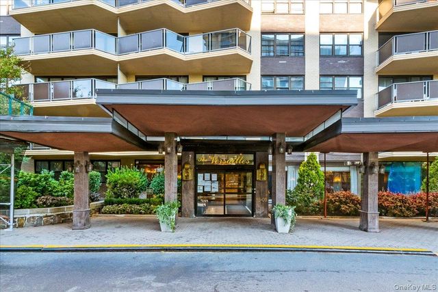 18-05 215th Street 8B, Bayside, NY 11360