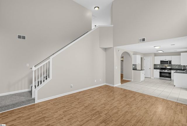 6 Stapleford Park, Greenville, SC 29607