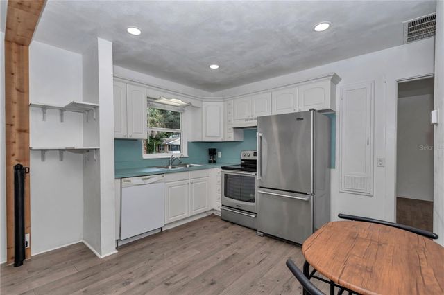 12385 SE 135TH COURT, Ocklawaha, FL 32179